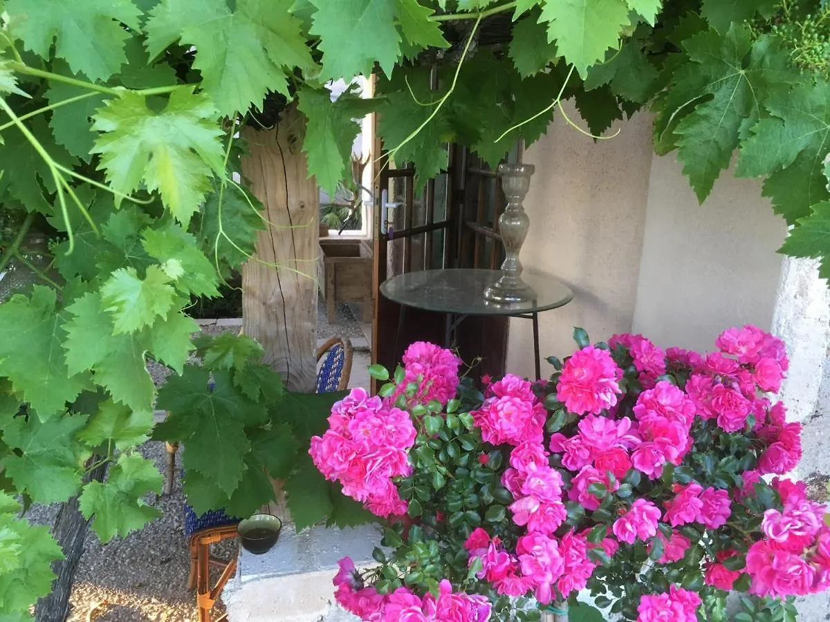 Mirandol-Bourgnounac Chez Alice,Simplicite Et Petite Piscine Bed & Breakfast